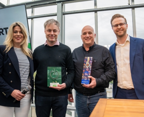 Zwart Techniek wint op IT Partner Award Event Schneider Electric 2024
